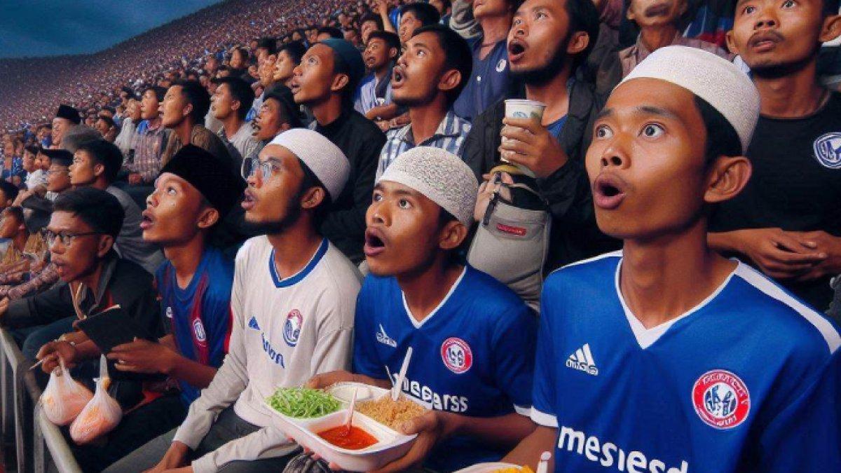 PERTANDINGAN SEPAK BOLA: Ilustrasi para suporter sedang memberikan dukungan untuk tim PSS Sleman.