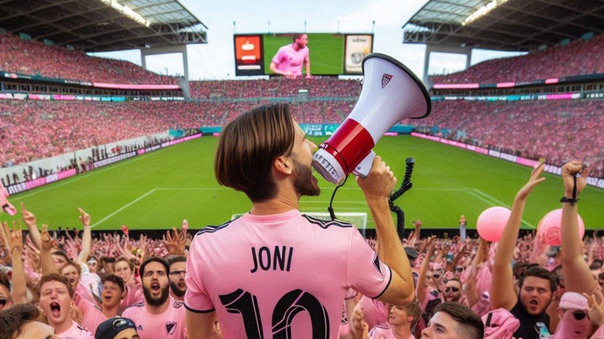 PERTANDINGAN SEPAK BOLA - Ilustrasi suporter Inter Miami menonton pertandingan MLS pada Kamis, 15 Mei 2025.