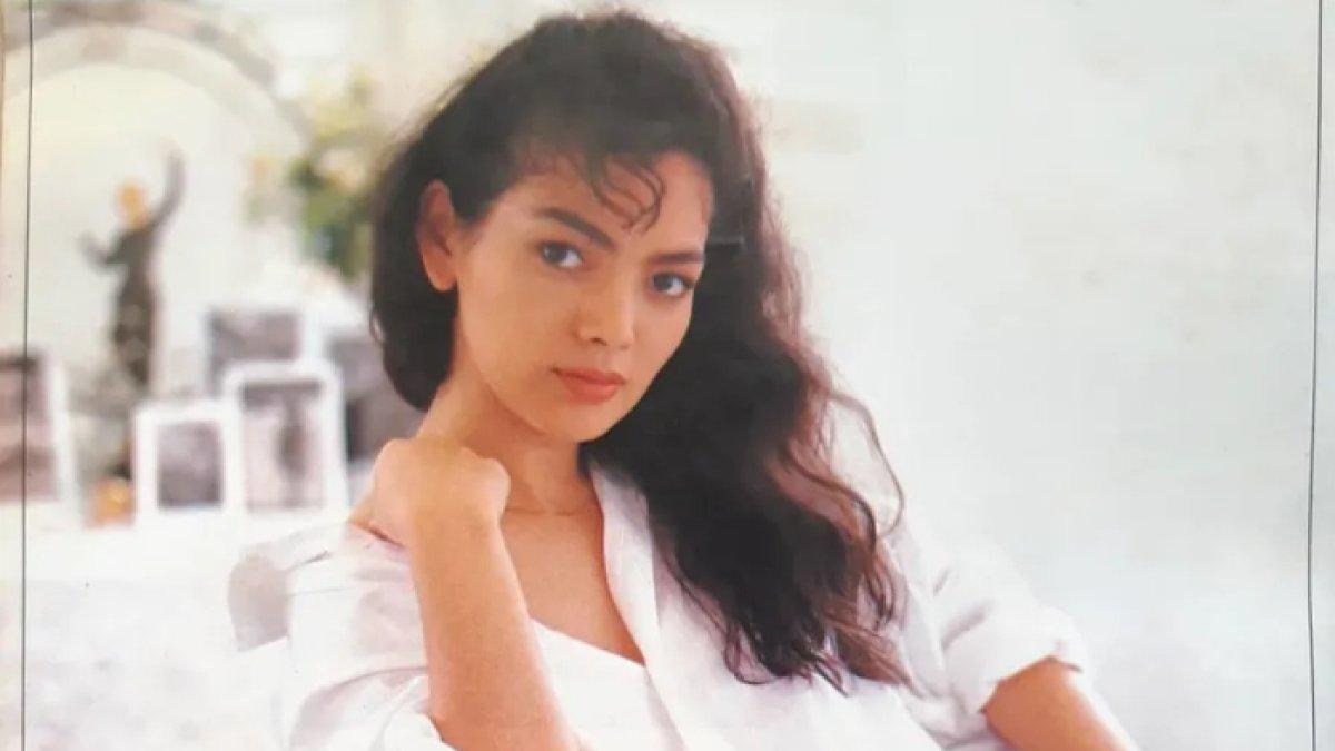 POTRET LAWAS IDA IASHA,- Potret lawas Ida Iasha muda, istri Tommy Soeharto yang pernah dijuluki artis tercantik era 80-an.