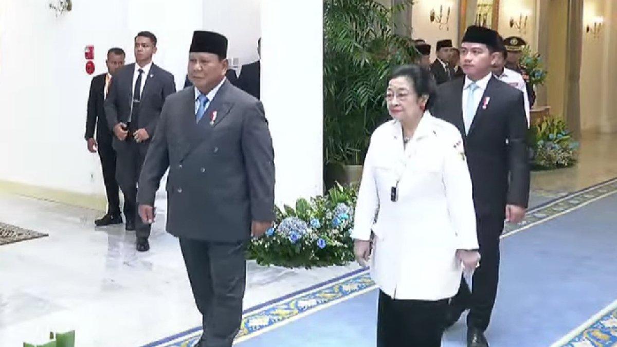 PRABOWO MEGAWATI GIBRAN - Presiden Prabowo Subaianto bersama Presiden Ke-5 RI, Megawari Soekarnoputri dan Wakil Presiden Gibran Rakabumingraka di Gedung Pancasila, Senin (2/6/2025).