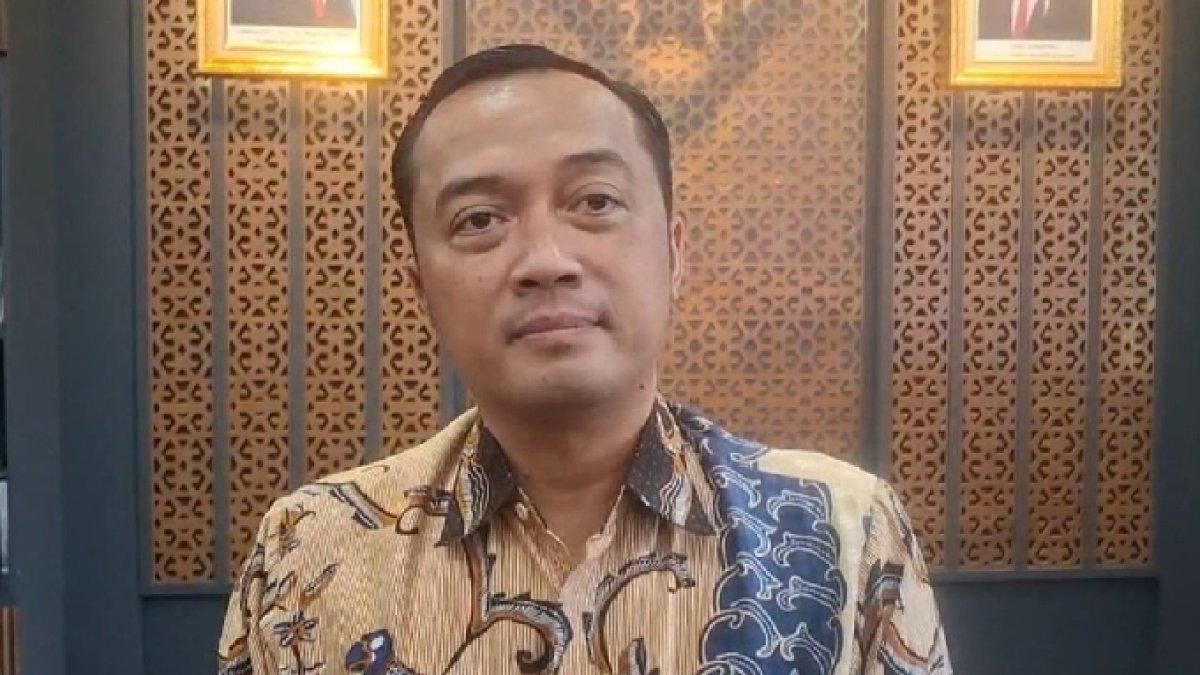 PRASETYO HADI - Menteri Sekretaris Negara Prasetyo Hadi di Gedung Kementerian Sekretariat Negara, Kompleks Istana Kepresidenan, Jakarta Pusat, Rabu (23/4/2025). Presiden Prabowo Subianto menunjuk Mensesneg Prasetyo Hadi sebagai Juru Bicara Presiden.