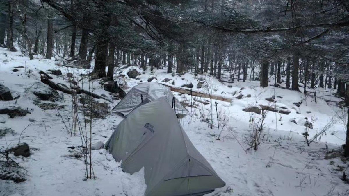Pada 2018, pihak berwenang setempat melarang perjalanan ke daerah berbahaya ini, menjanjikan hukuman bagi pelanggar.