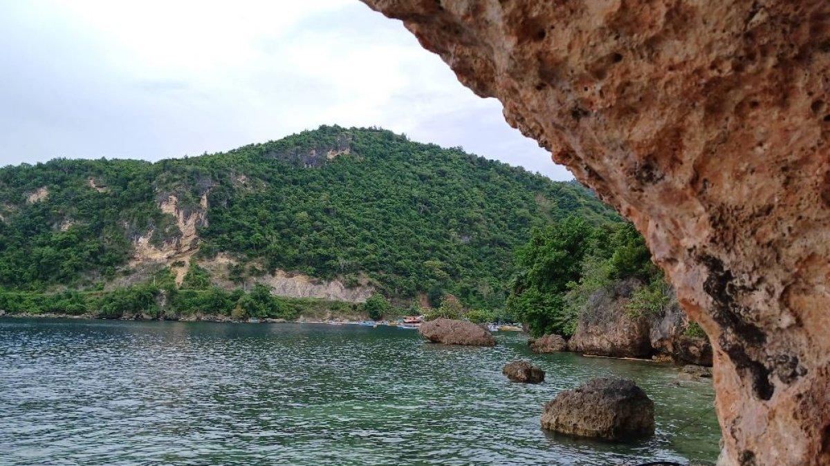 Pantai Oluhuta