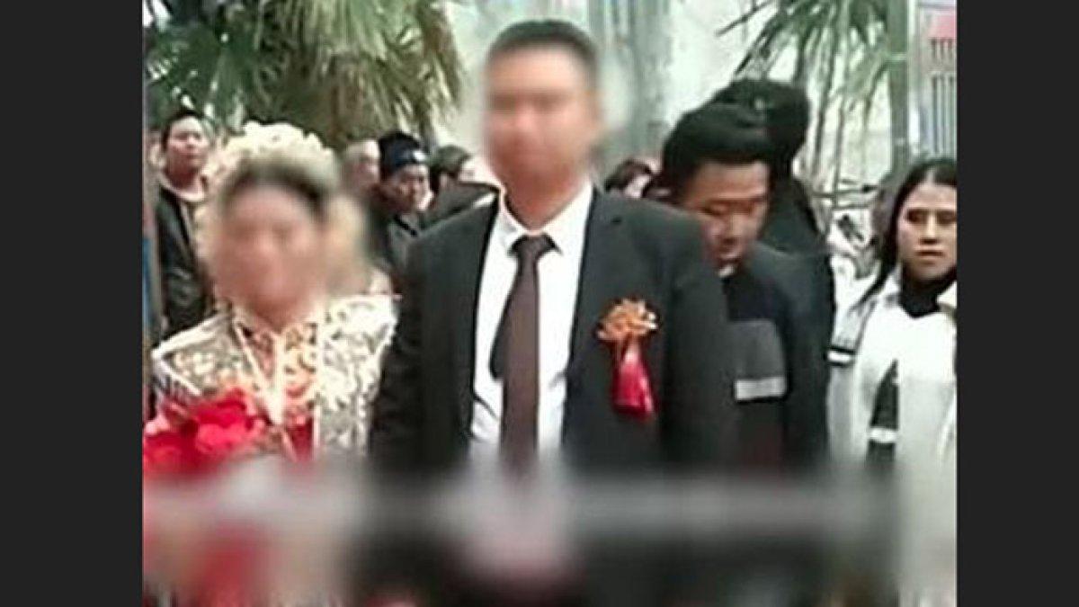 Para mantan bersatu gagalkan pernikahan seorang pria