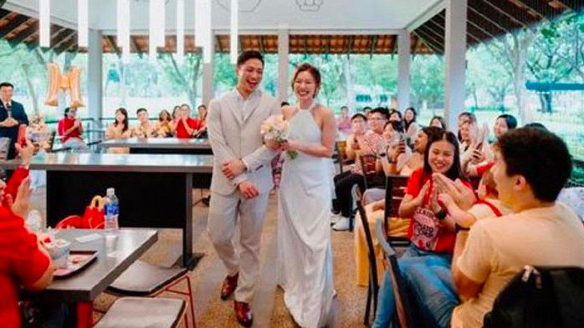 Pasangan nikah di McD, biaya nikahan tak sampai Rp10 juta