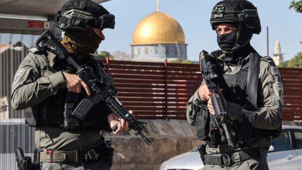 Israel mencegah warga Palestina merayakan pembebasan 39 tahanan di hari pertama gencatan senjata 4 hari yang dimulai Jumat (24/11/2023).