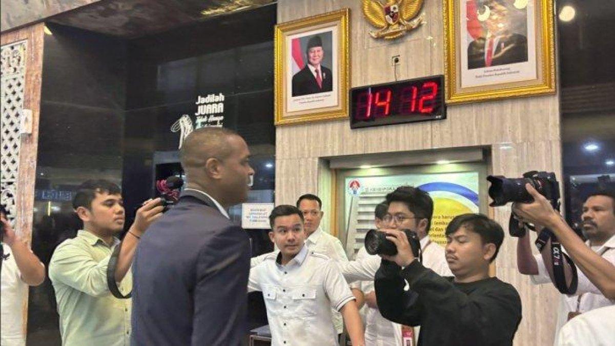 Pelatih Timnas Indonesia, Patrick Kluivert, mengunjungi Kantor Kemenpora, Senayan, Jakarta, Senin (13/1/2025)