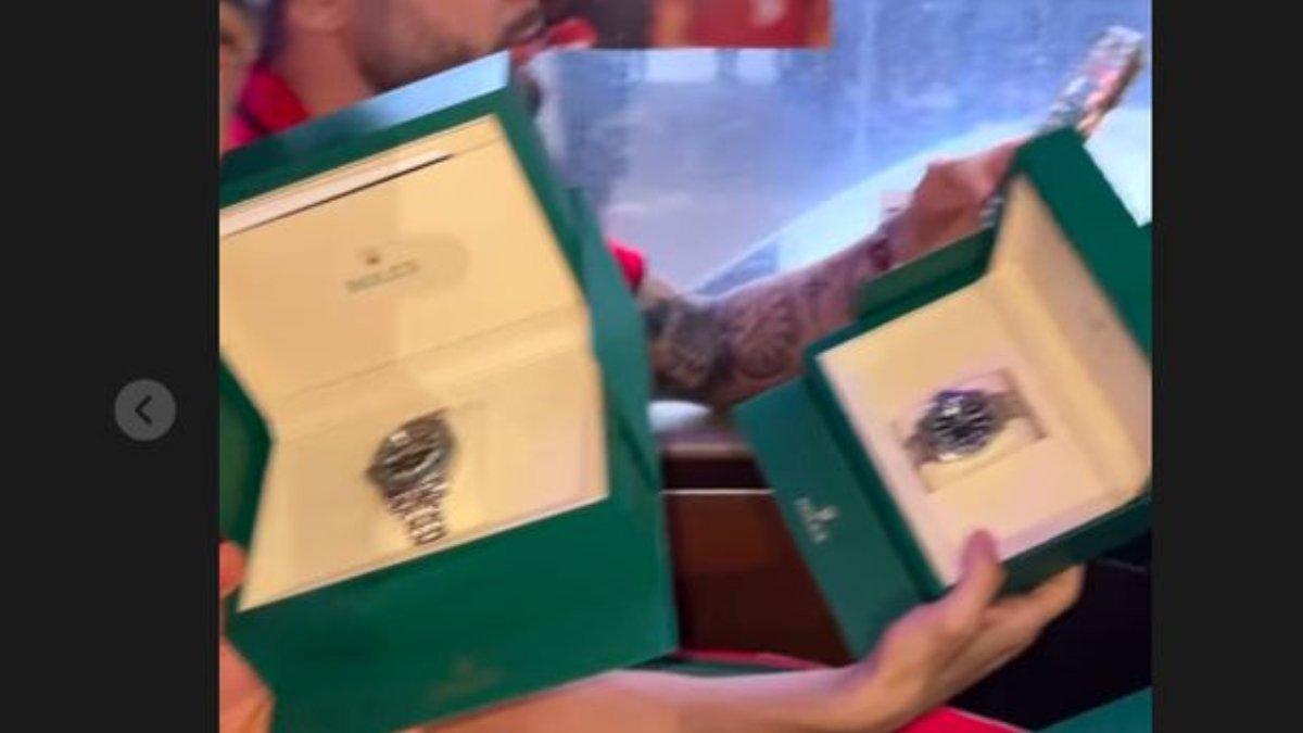Pemain Timnas Indonesia dapat jam tangan Rolex dari Presiden Prabowo pada 6 Juni 2025.