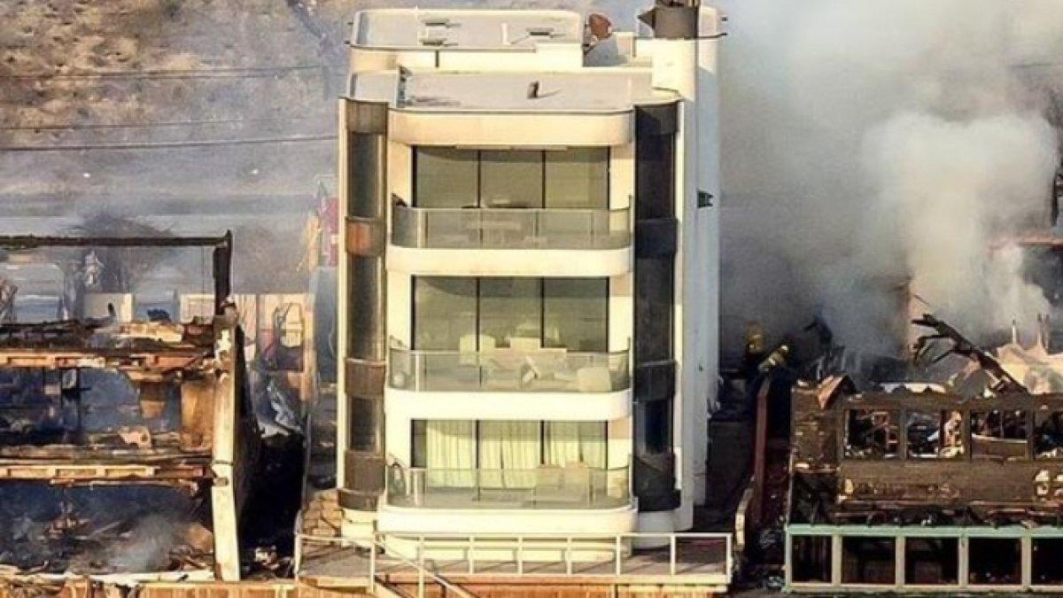 Penampakan rumah mewah milik David Steiner masih berdiri kokoh dan selamat dari kebakaran hebat di Los Angeles, Amerika Serikat.