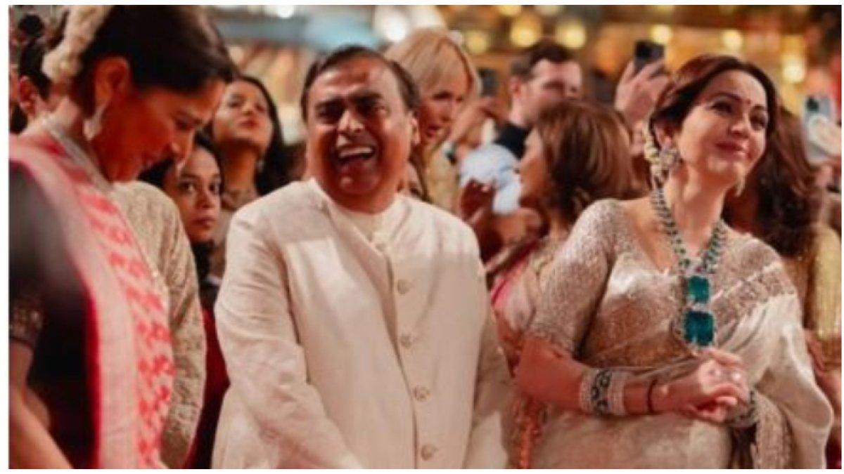 Penampilan Nita Ambani di pernikahan anaknya