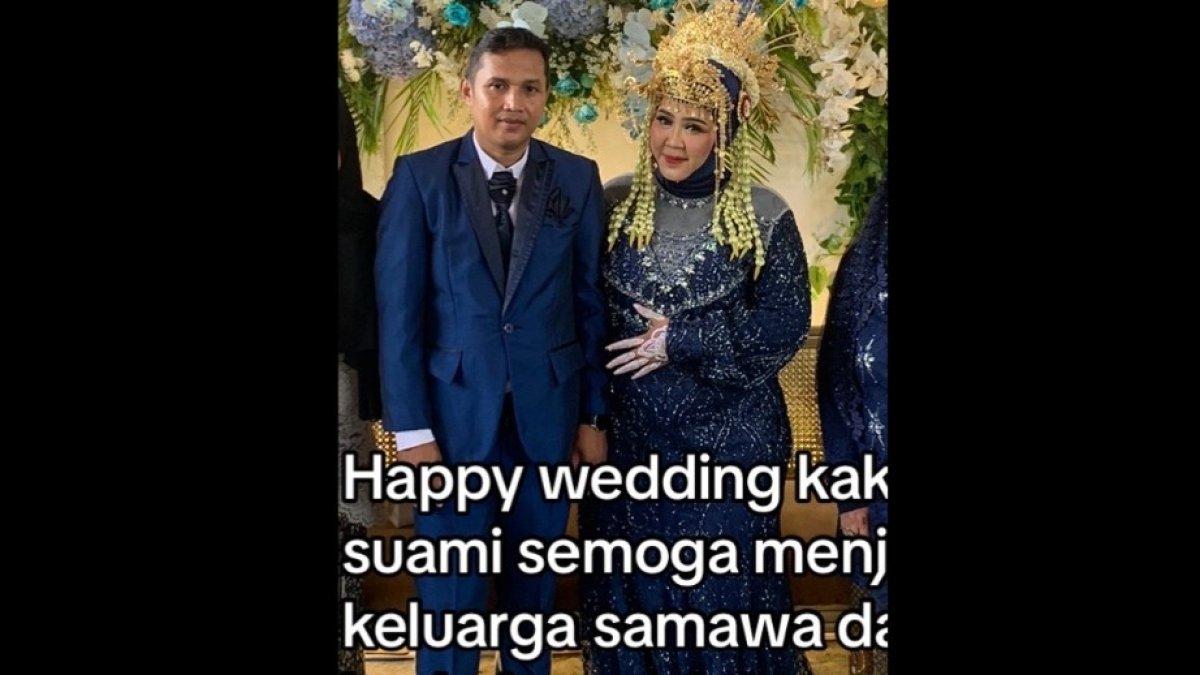 Pengantin wanita duduk sendirian di pelaminan, suami sibuk urus jenazah ibu.