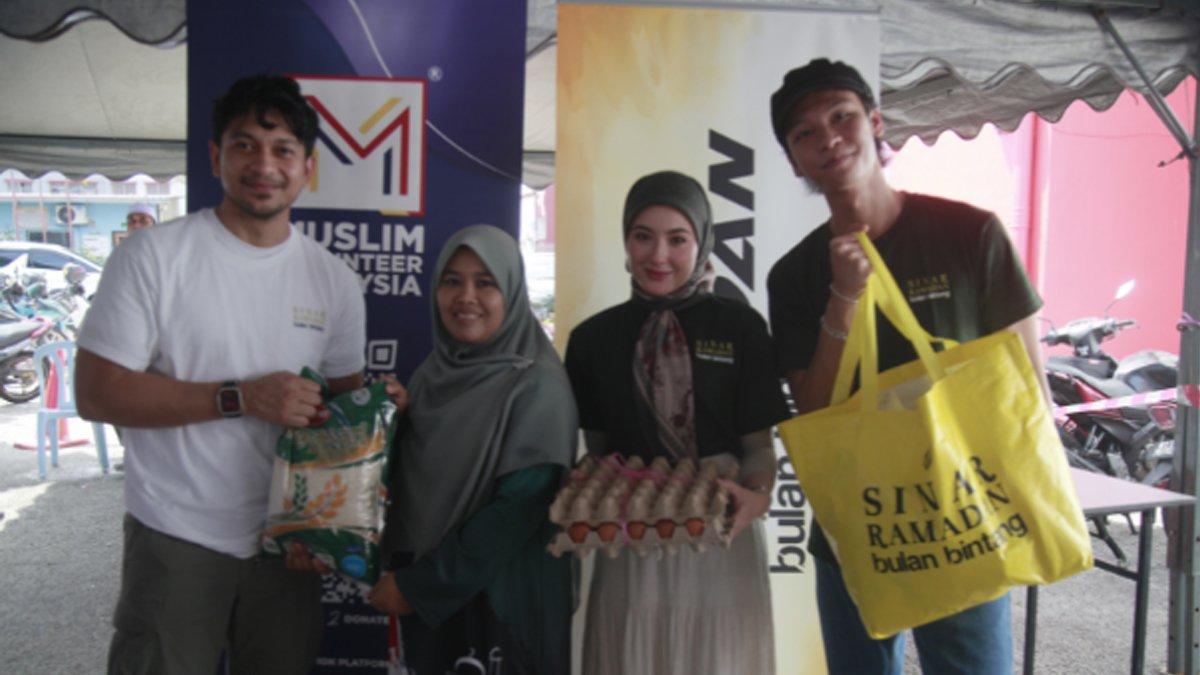 Pengusaha di dunia fashion kaya raya ini tuai pujian dari publik, sedekah dengan m