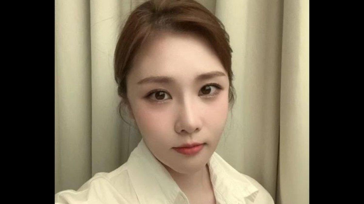 Penyanyi Trot HAESOO ditemukan tak bernyawa di kamar hotelnya. HAESOO meninggal dunia dalam usia 29 tahun.
