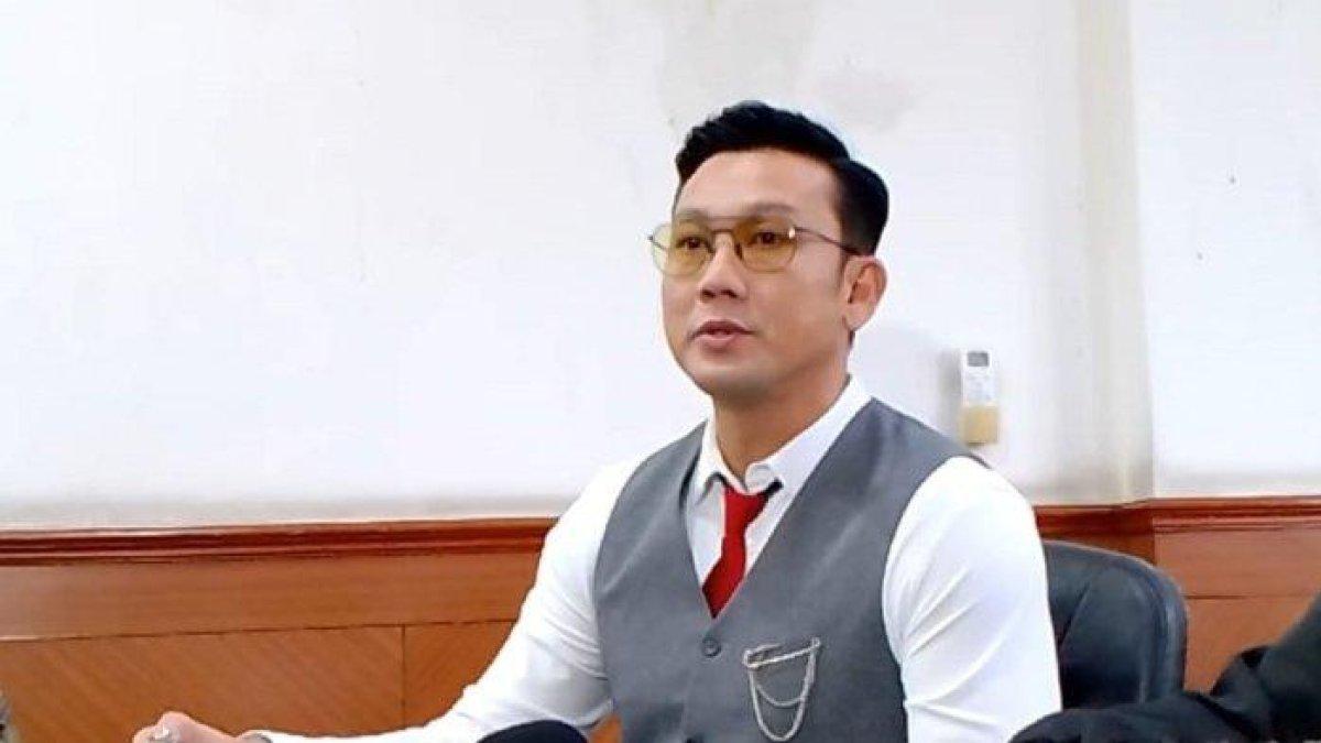Perselisihan Denny Sumargo dan komunitas suku Bugis berakhir damai di gedung Sekretariat BPP KKSS