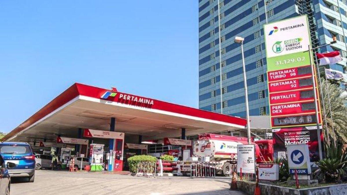 KORUPSI MINYAK MENTAH - Foto Ilustrasi SPBU Pertamina. Dampak mengoplos Pertalite dan Pertamax untuk mesin motor dan mobil.