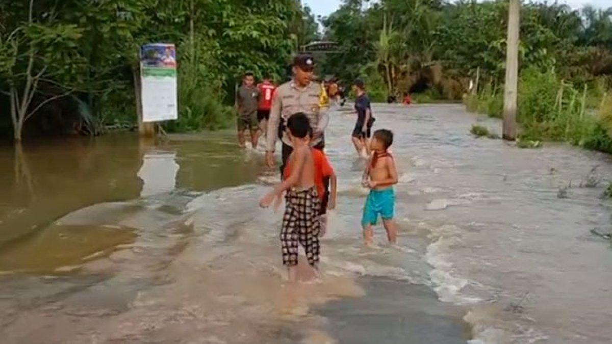 Ilustrasi banjir.