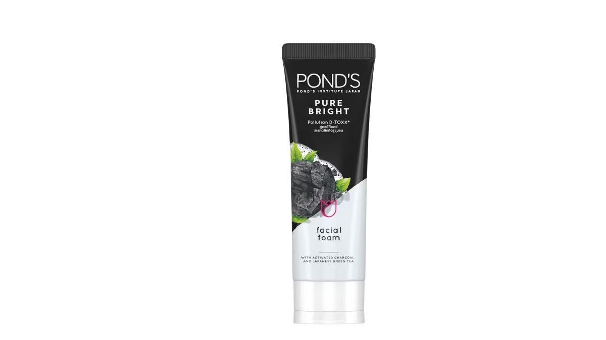 FACIAL WASH INDOMARET - Foto produk Pond's Pure Bright Pollution Detox Facial Foam, diolah dari ponds.com, Minggu (30/3/2025). Berikut rekomendasi facial wash untuk mencerahkan kulit yang bisa dibeli di indomaret.