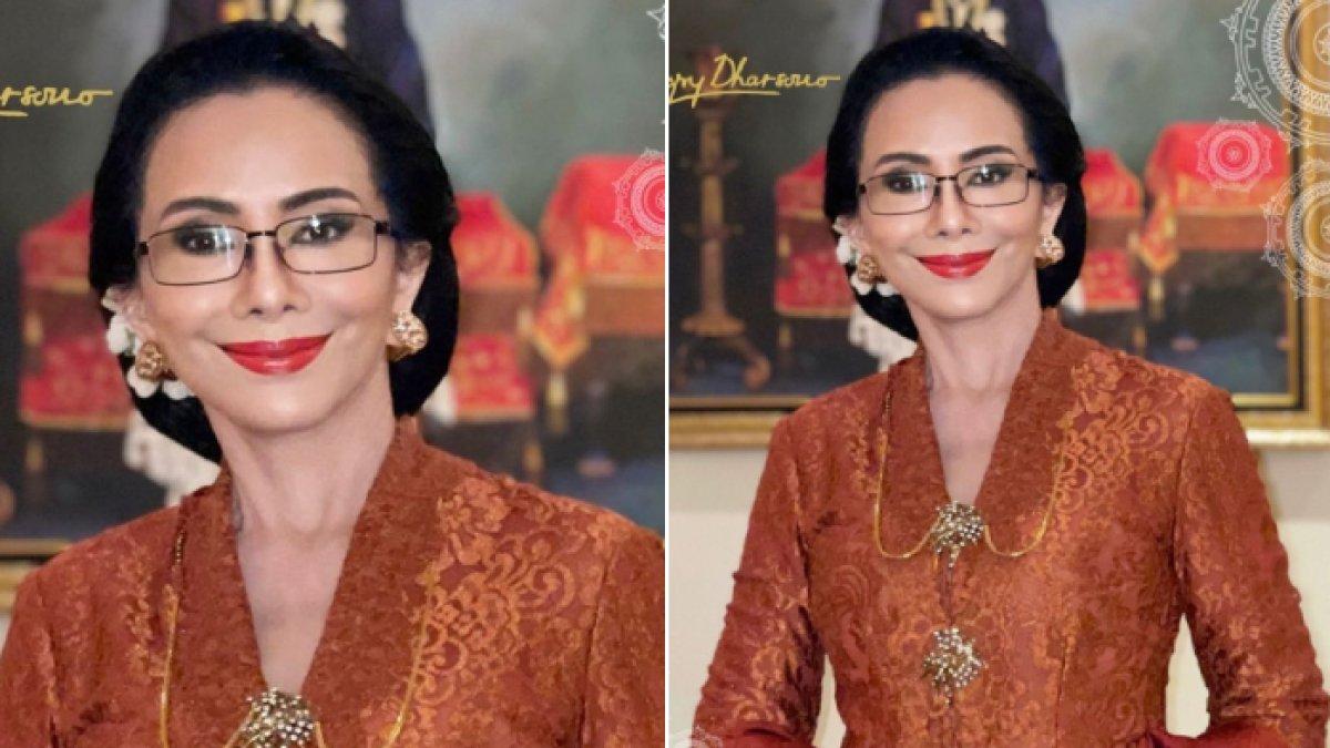 Poppy Dharsono, mantan model sekaligus desainer istri Moerdani