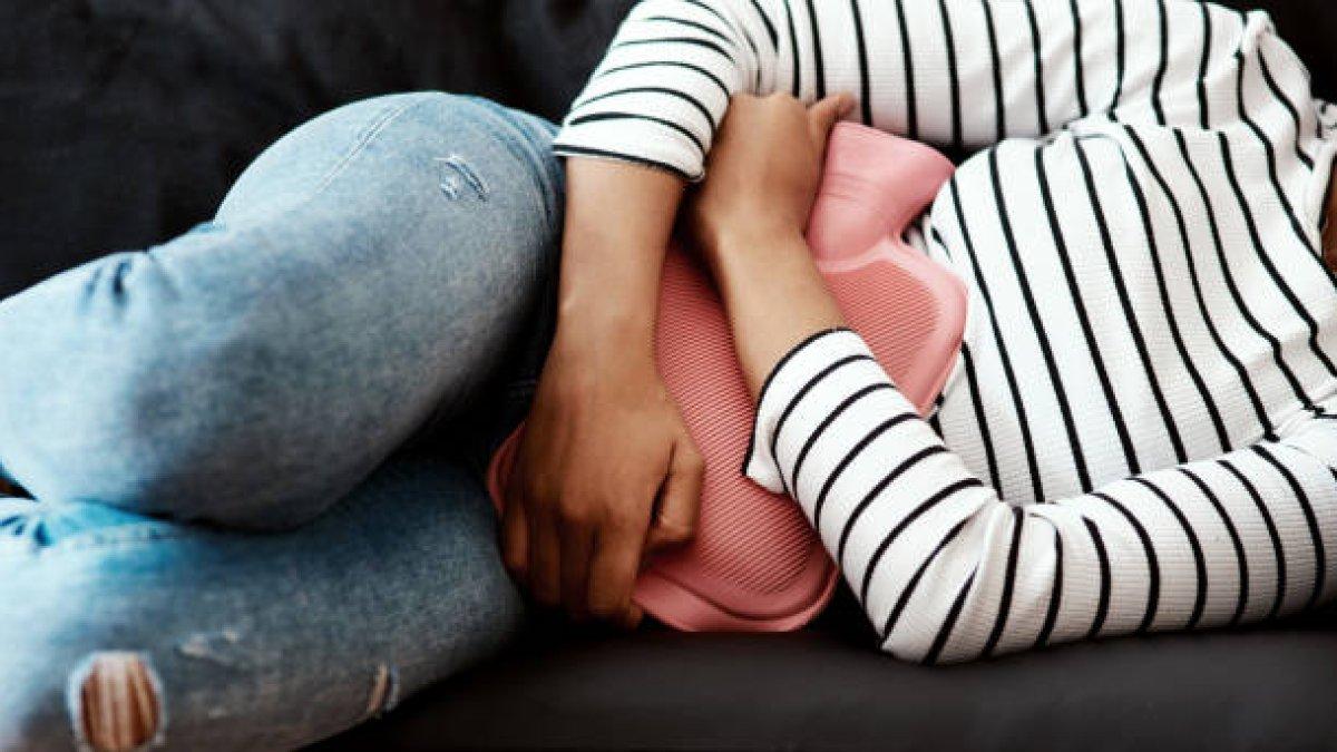 Posisi tidur mengurangi nyeri haid
