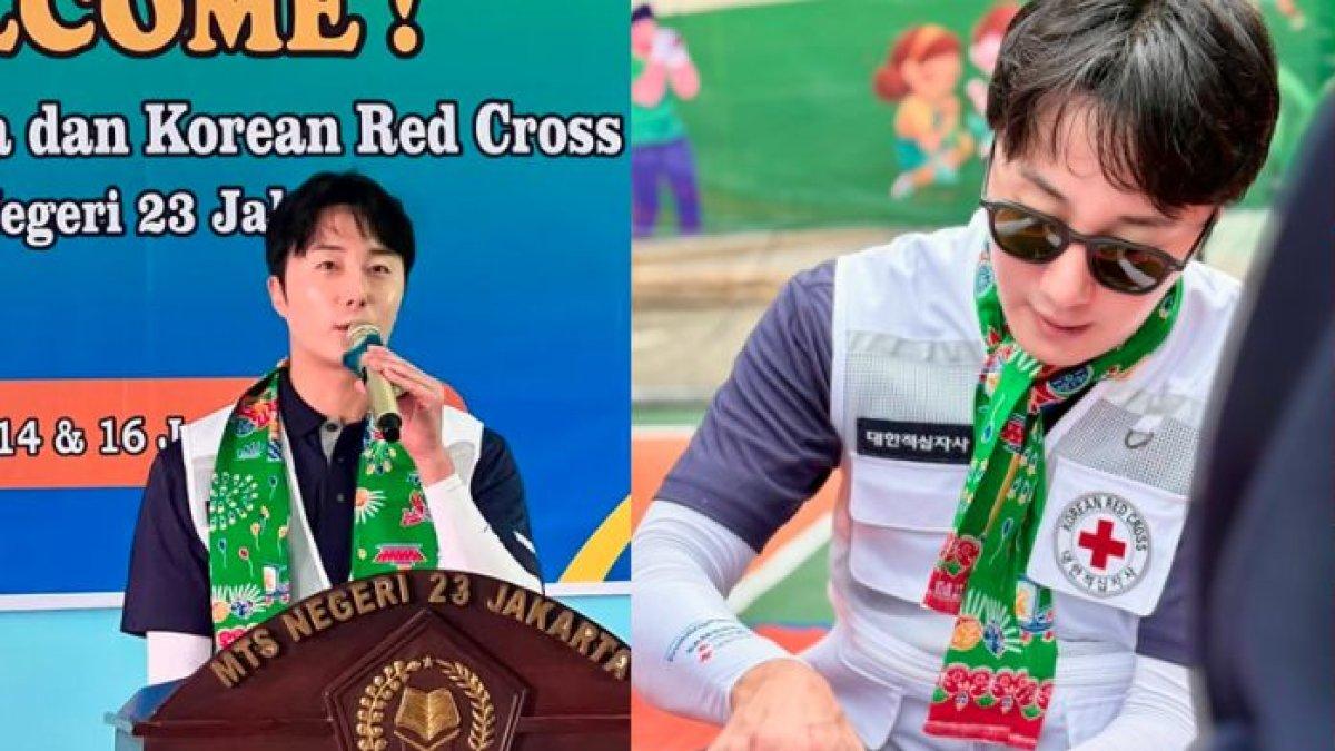 Potret Aktor Korea Jung Il Woo Main ke Sekolah MTS di Indonesia