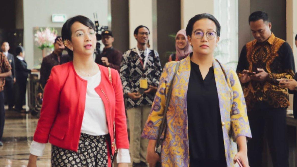Potret GKR Hayu anak keempat Sultan Hamengkubuwono X (kanan) bersama adiknya GKR Bendara