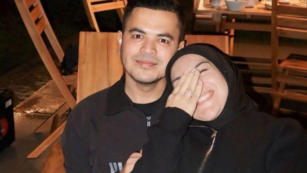 Potret Irish Bella dan Haldy Sabri, tampil mesra.