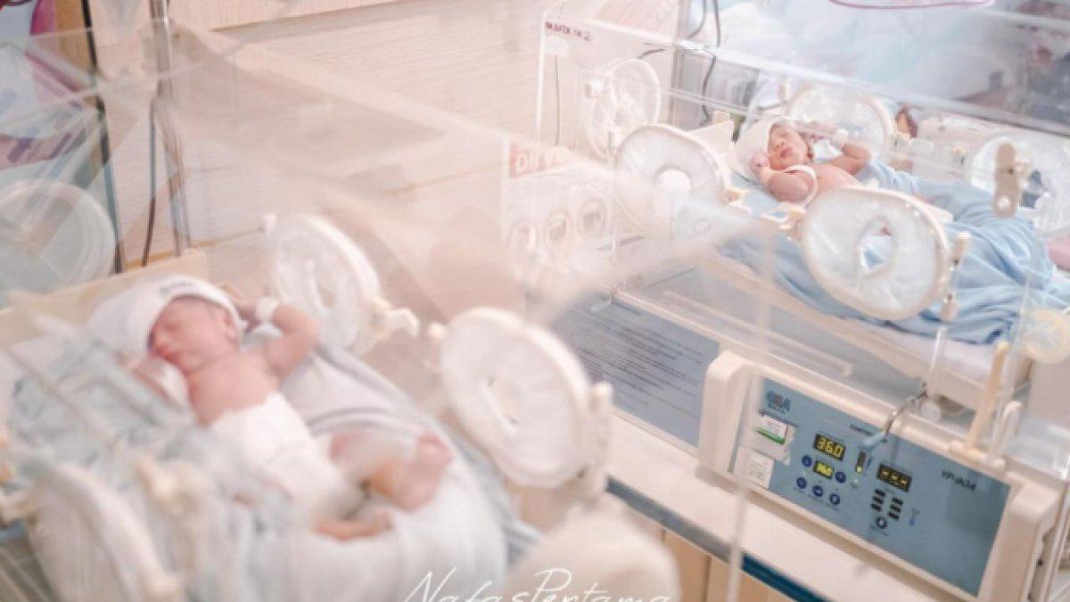 Potret Raffi dan Raffa, anak kembar Mpok Alpa yang telah kebanjiran endorse, Raffi Ahmad jadi inspirasi.