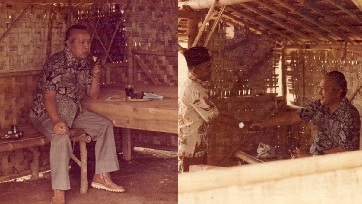 Potret Soeharto sedang makan singkong di gubuk kecil di daerah Bogor.