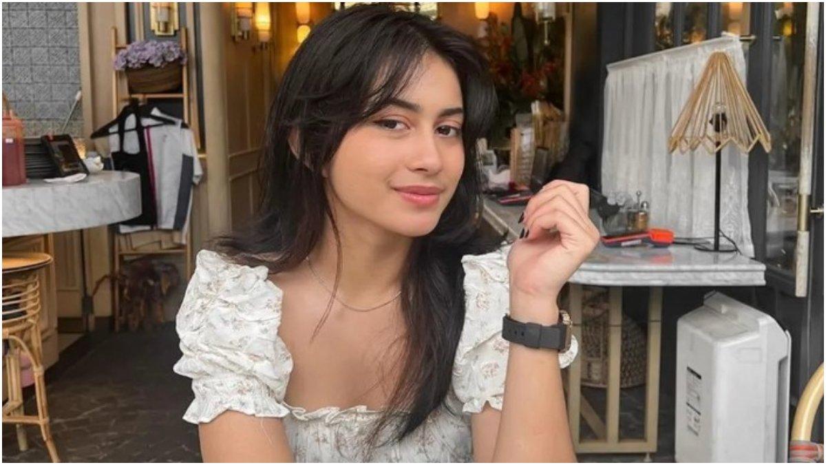Potret cantik Sintya Marisca