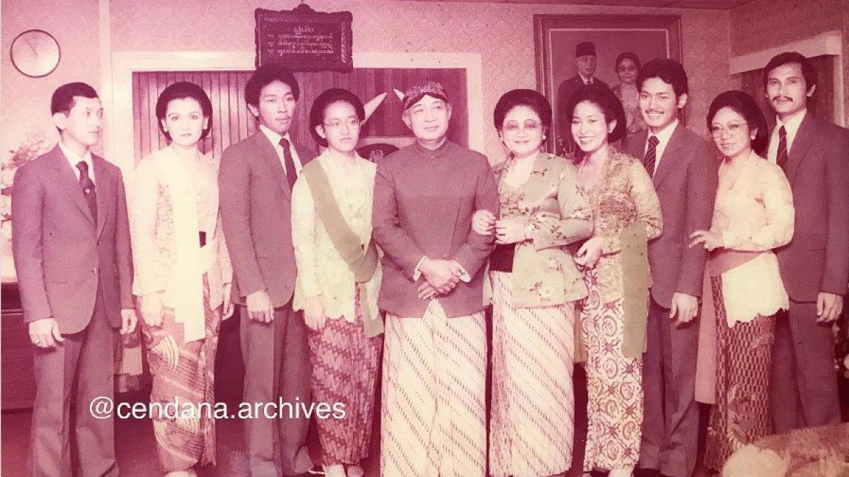 Potret jadul keluarga Soeharto.