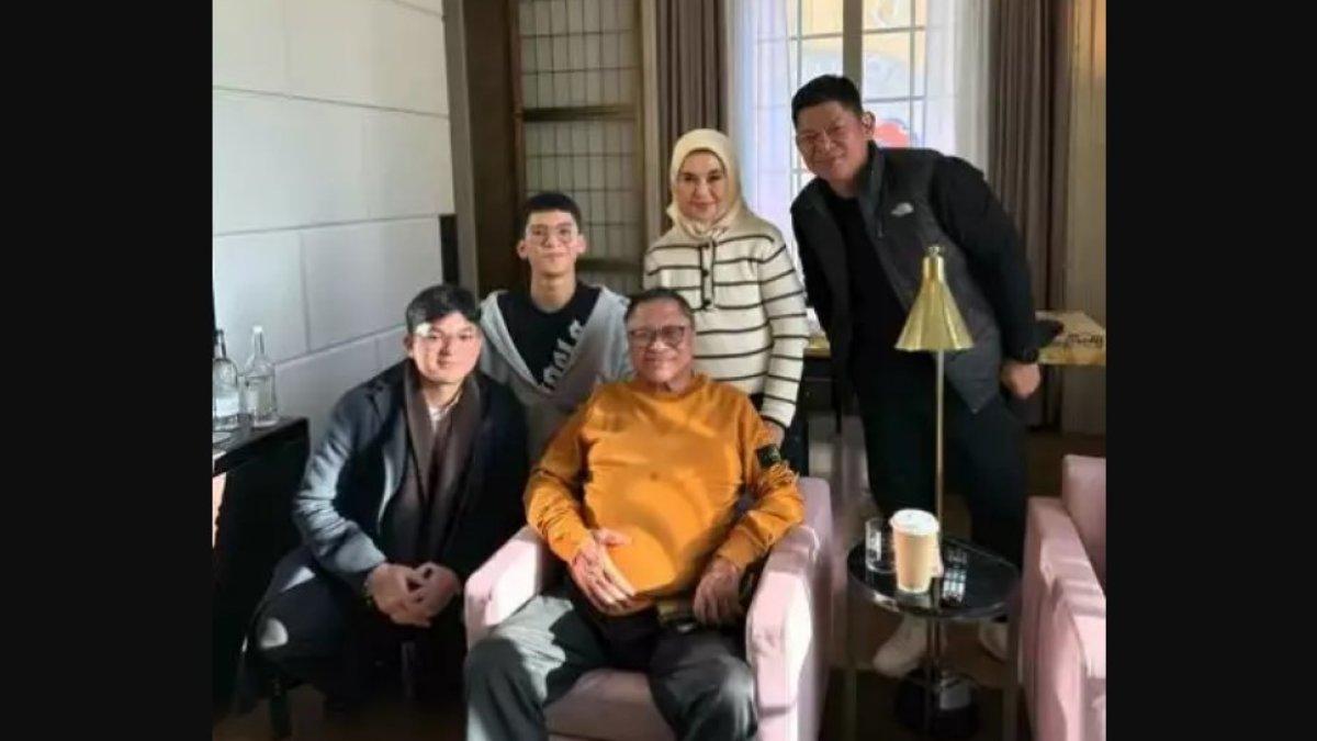 Potret keluarga Sultan Sapta.