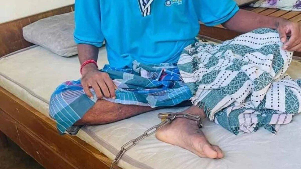 Potret lansia kakinya terikat di kamar yang ia tinggali.