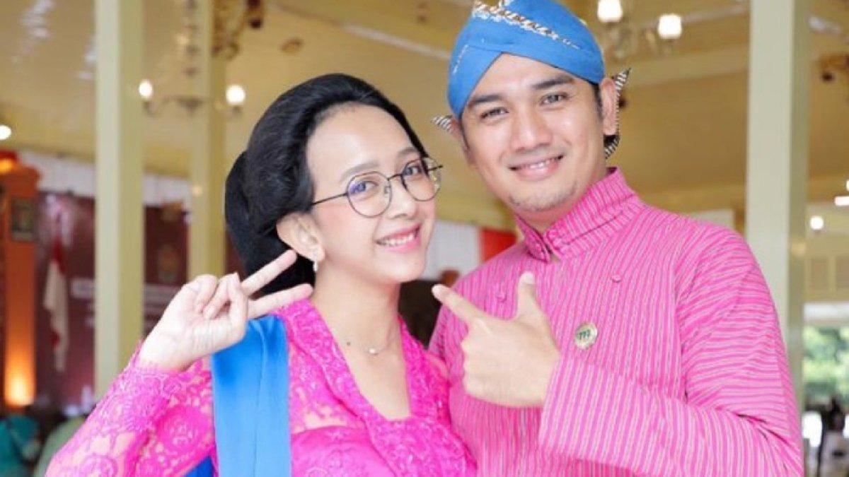 Potret mesra GKR Bendara dengan KPH Yudanegara