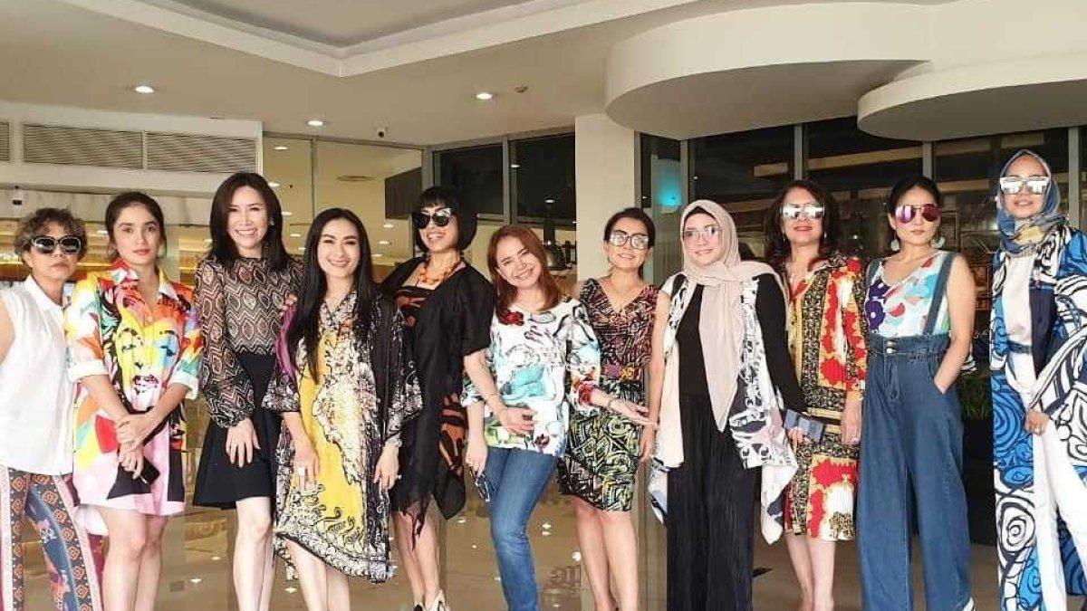 Potret para anggota geng Kepompong.