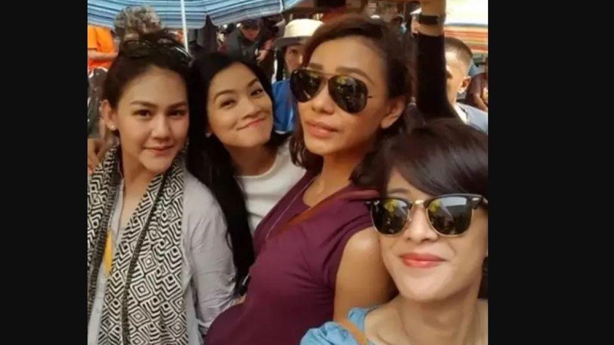 Potret para pemain film AADC.