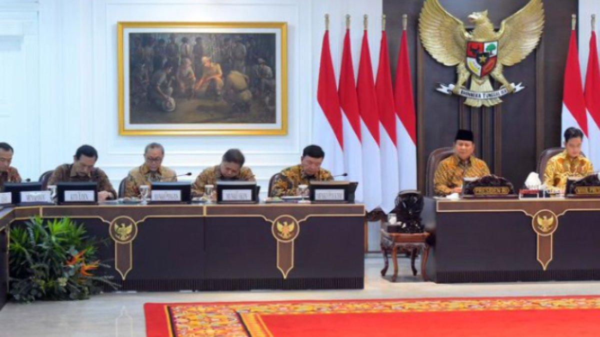 Potret sidang kabinet paripurna perdana (2)