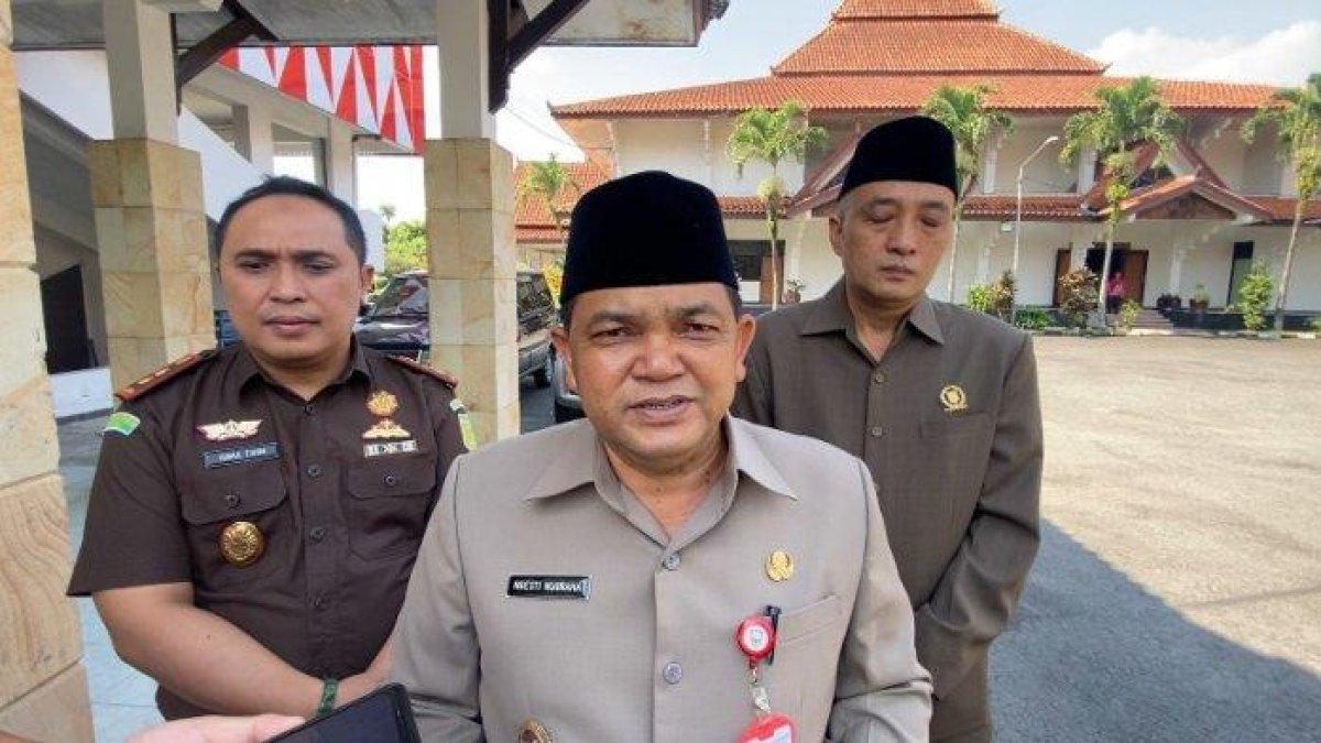 Profil dan rekam jejak dari Ngesti Nugraha, pemenang Pemilihan Kepala Daerah (Pilkada) Kabupaten Semarang 2024.