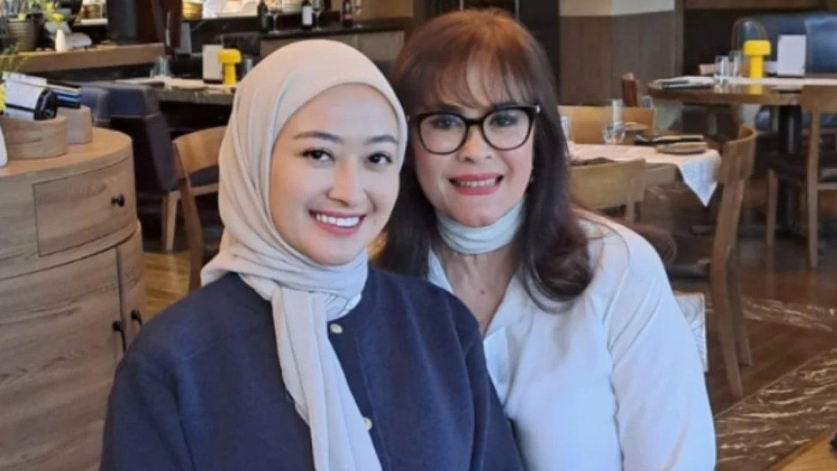 SOSOK PUTERI MODIYANTI - Potret Sandy Harun bersama anaknya, Puteri Modiyanti yang diambil dari Instagramnya pada Rabu (12/2/2025). Puteri Modiyanti merupakan anak Sandy Harun bersama Tommy Soeharto.