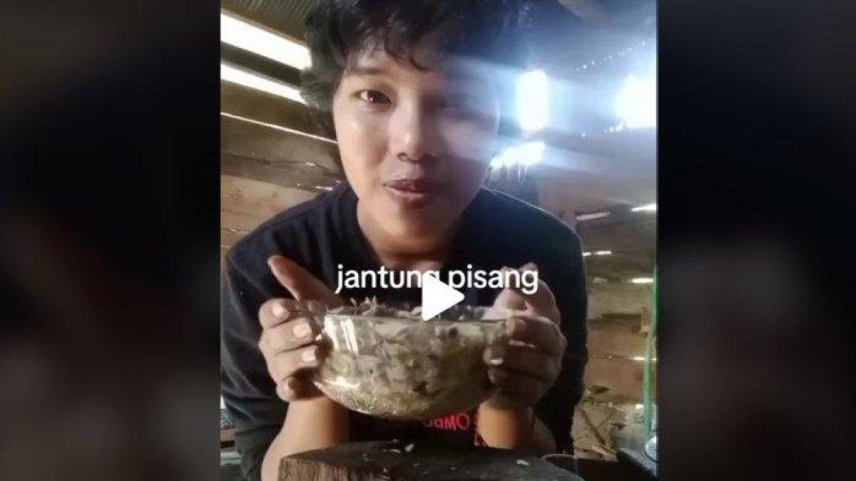 Putri Ayu, TikToker buat konten masak dan makan penuh kesederhanaan
