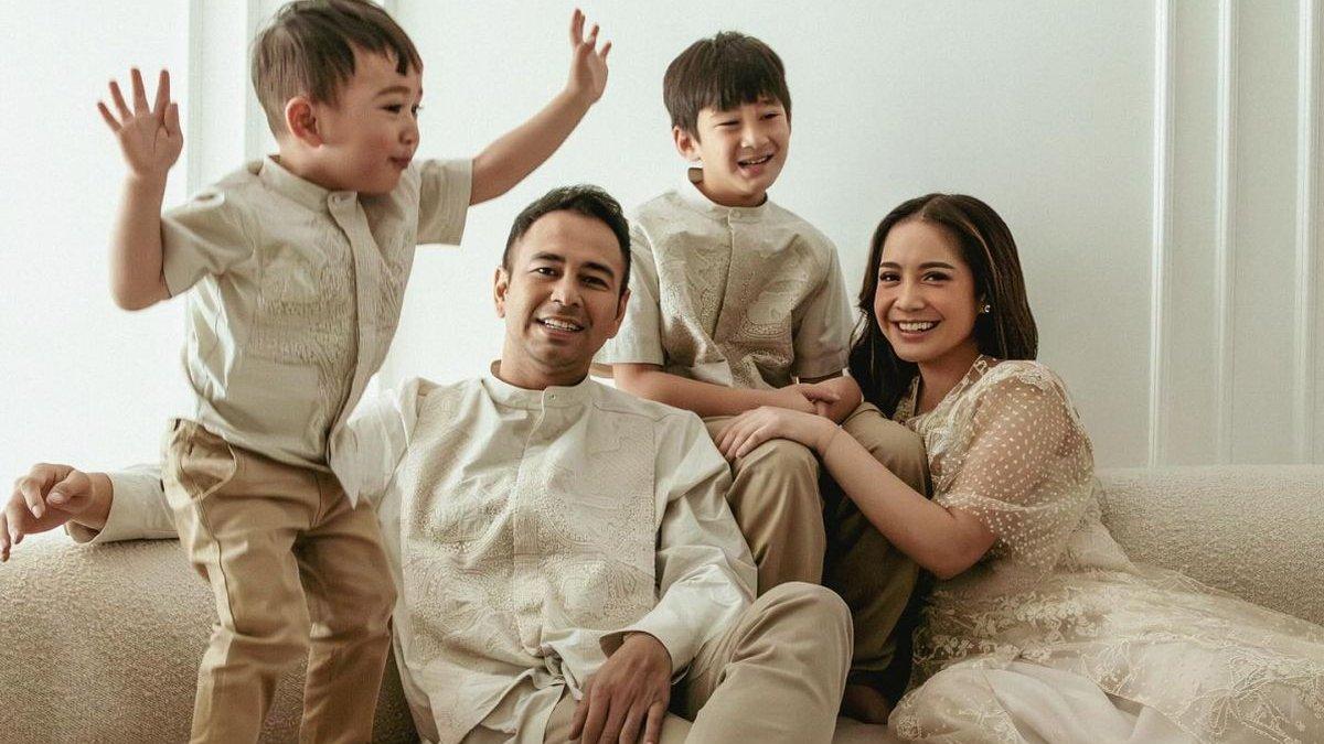 Raffi Ahmad dan Nagita bersama kedua anaknya