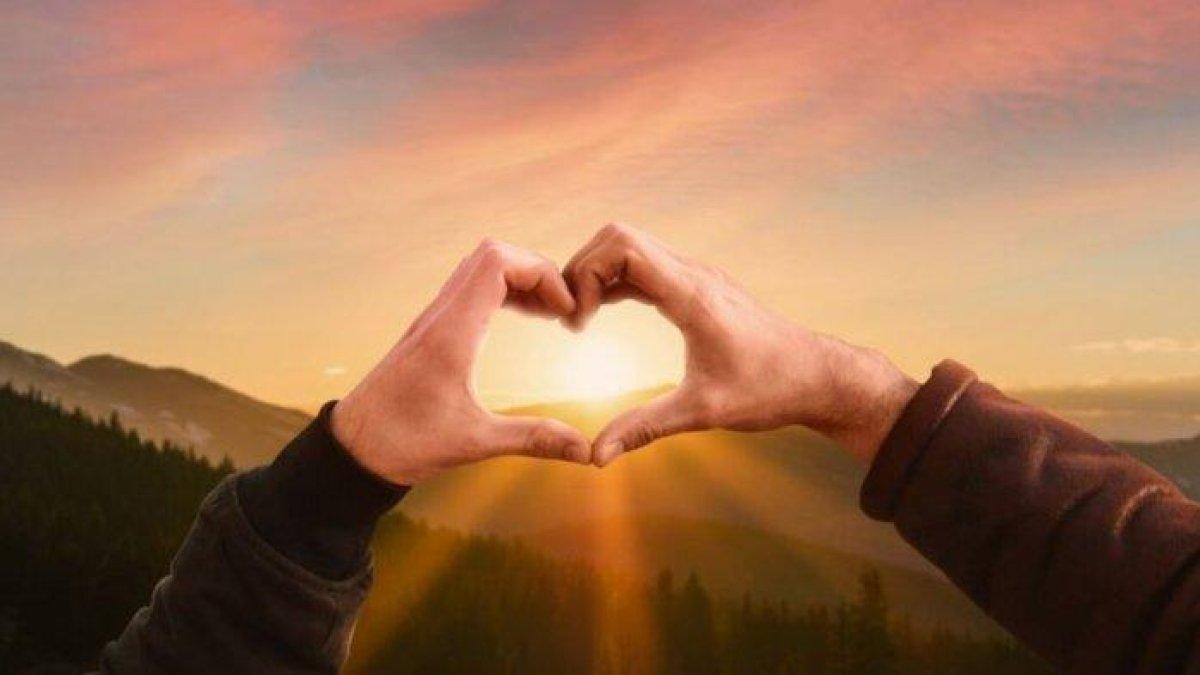 Ramalan zodiak cinta besok Minggu 22 September 2024: Leo PDKT, Gemini penuh kasih sayang