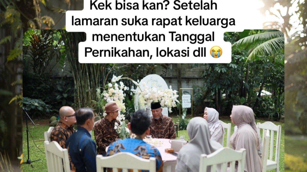Rapat keluarga usai pasangan gelar acara tunangan.
