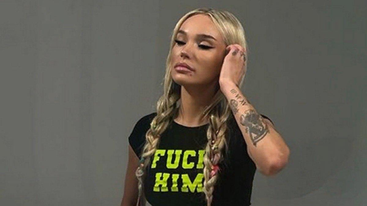 Rara Knupps curhat mengenai kehidupan ranjangnya.