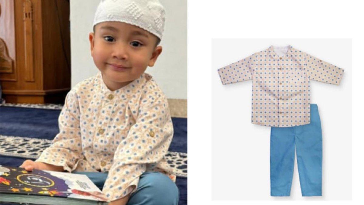 Rayyanza pakai baju koko set seharga Rp 175 ribu