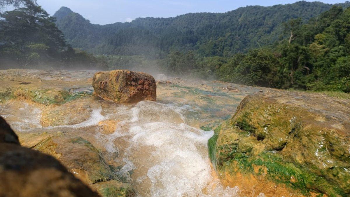 Rekomendasi wisata air di Baturaden.