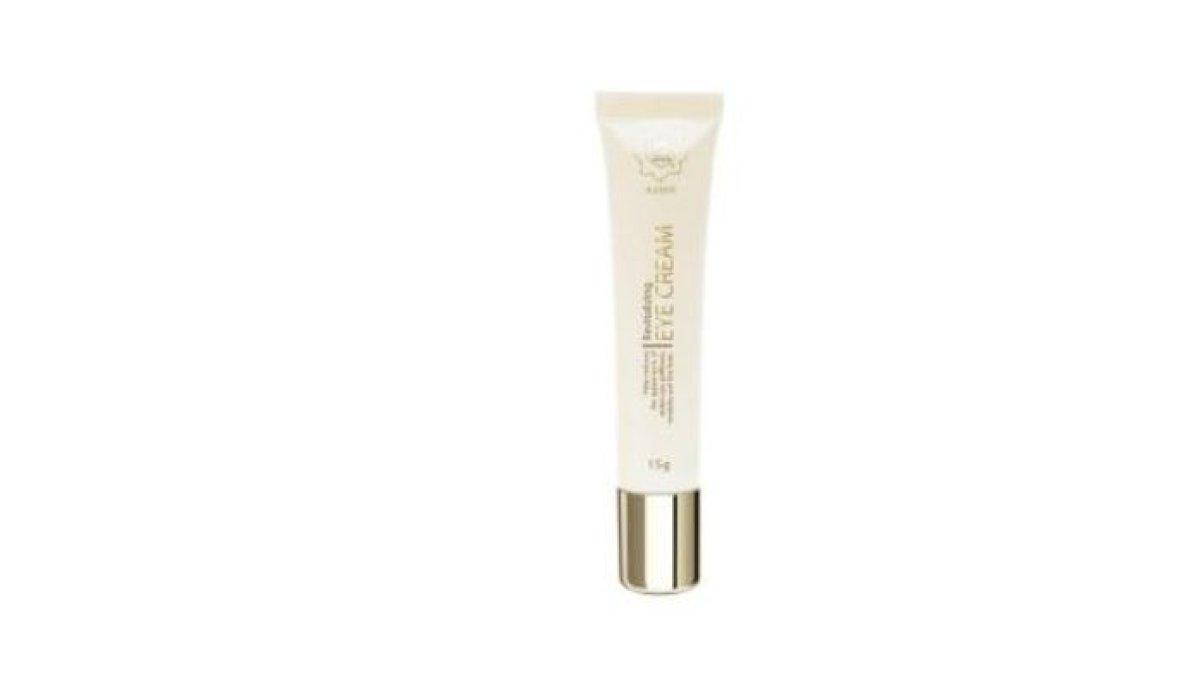 VIVA ANTI AGING - Foto Revitalizing Eye Cream, diolah femaledaily.com, Jumat (18/4/2025). Berikut rekomendasi skincare Viva untuk anti aging, cocok untuk usia 40 tahun ke atas.