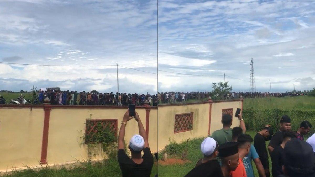 Ribuan orang mengantarkan jenazah Hattem