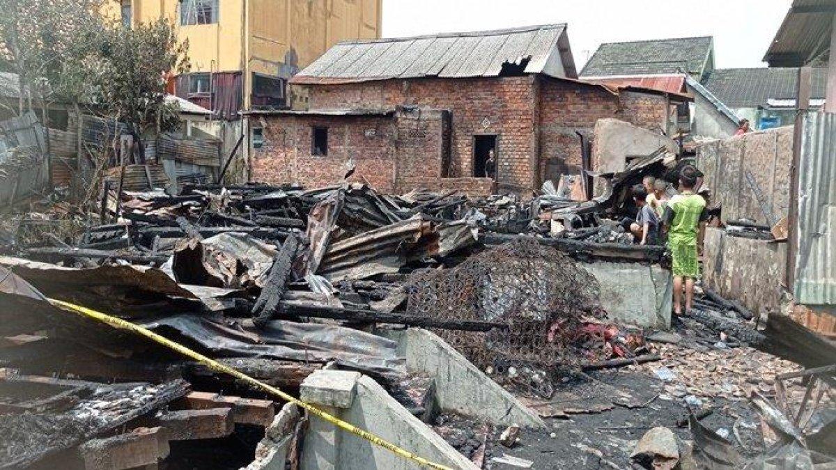 Rumah Calon Pengantin Hangus Kebakaran di Jalan Yayasan I Kelurahan Sei Buah Kecamatan Ilir Timur II, Palembang,