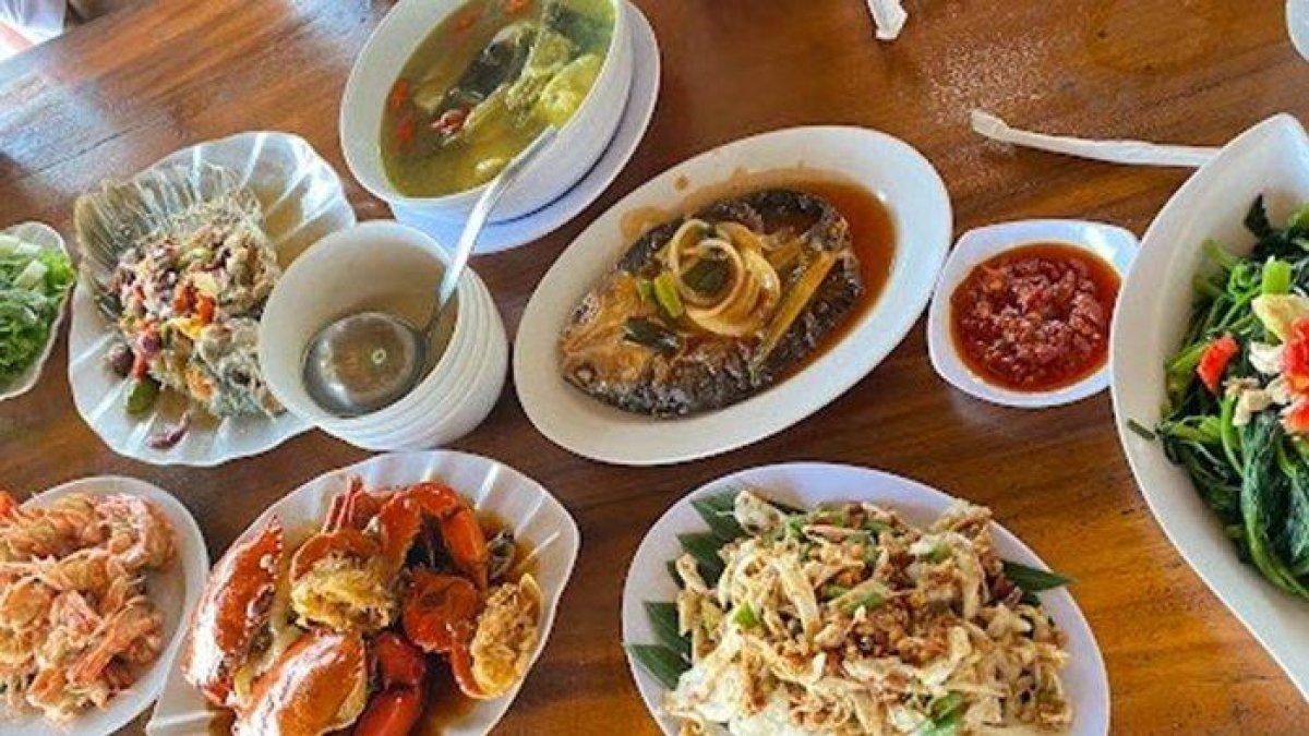 SEAFOOD ENAK SOLO - Menu makanan di Mang Engking Solo, diunggah pada Selasa (25/2/2025)