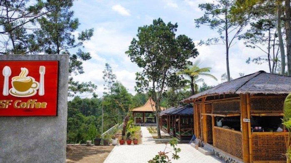 Kuliner Khas yang Wajib Dicoba di Deles Indah